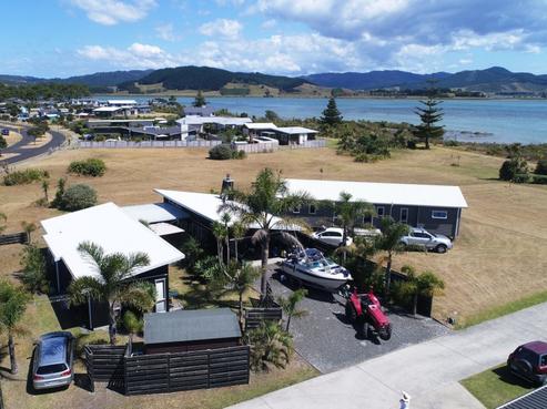 103 Kelly Jade Avenue, Matarangi