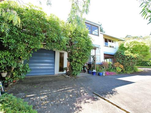 305 Grafton Road, Thames
