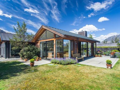 2 Rannoch Drive, Jacks Point