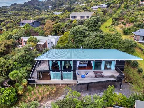 101 Seaview Road, Piha