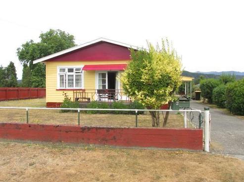 6 Crampton Road, Reefton