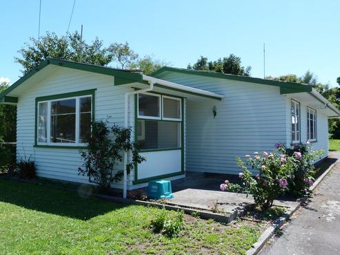 1 Tait Crescent, Featherston