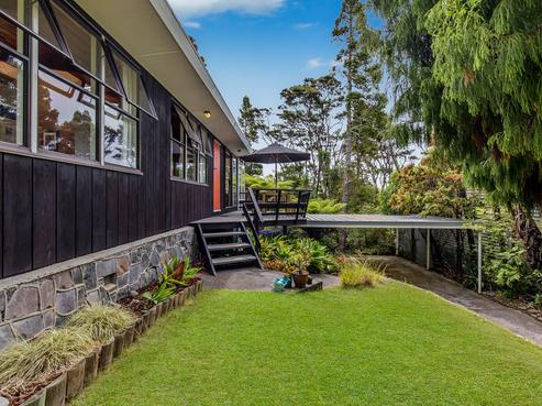25 Kopiko Road, Titirangi