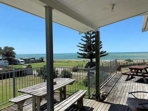 75B Akitio Esplanade, Pongaroa