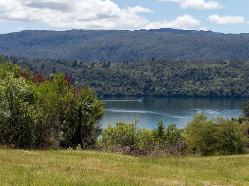 304 Spencer Road, Lake Tarawera