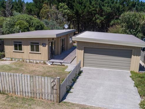 34 Himatangi Street, Himatangi Beach