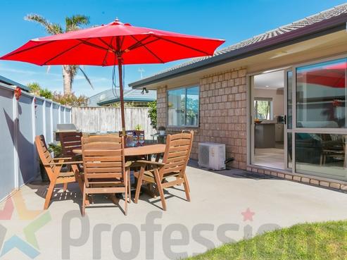 10 Shark Bay Close, Ohope