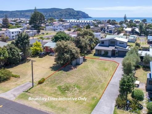 204A Sylvia Road, Whangamata