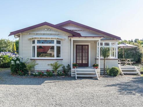 194 Raumati Road, Raumati Beach