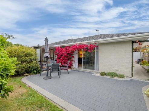 18 Fleetwood Grove, Waikanae
