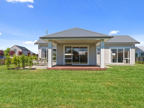 6 Wrybill Way, Point Wells