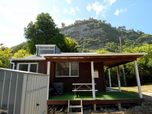 23 Horncastle Crescent, Karamea