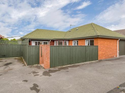 8/8 Palmer Crescent, Silverstream