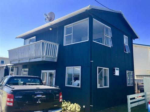 118 Sixth Avenue, Urenui