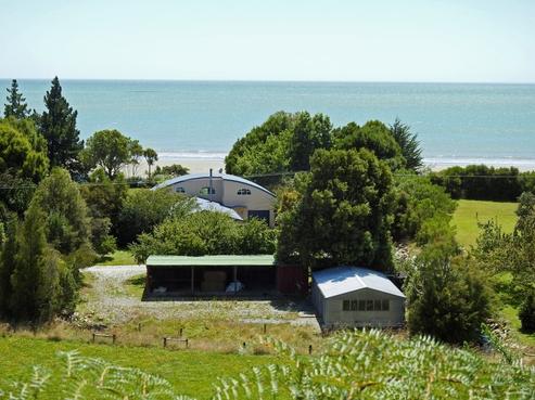 282 Patons Rock Road, Takaka