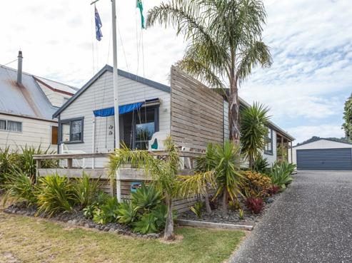 108 Weka Street, Whangamata