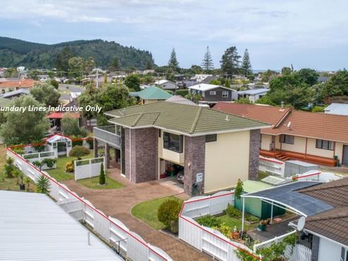 100B Philomel Road, Whangamata