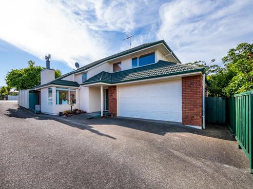 1/74 Cook Street, Howick
