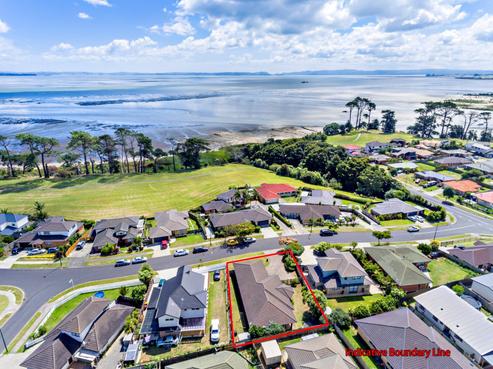 8 Nicholas Gibbons Drive, Clendon Park