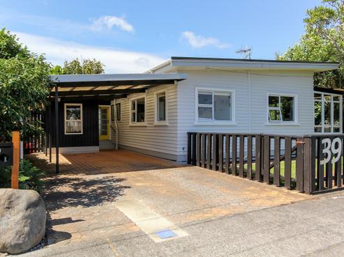 39 Davies Road, Hurdon