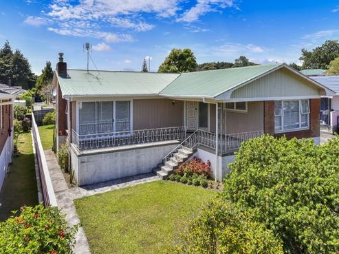 82 David Avenue, Hillpark