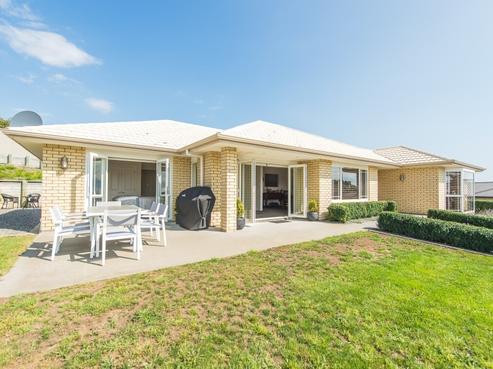 14 Lithgow Drive, Otamatea
