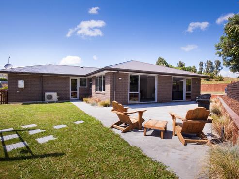 11 Rotokare Crescent, Whalers Gate