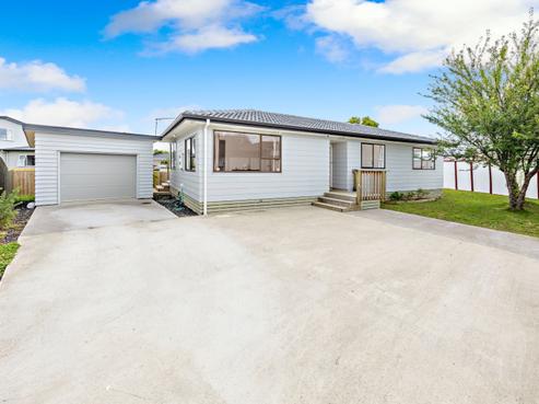 11 Fiesta Drive, Half Moon Bay