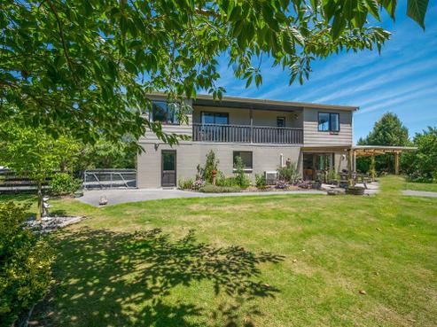 1129 Greendale Road, Darfield
