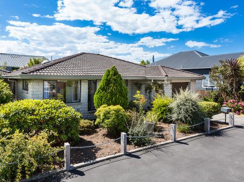 32 Hargest Crescent, Saint Kilda