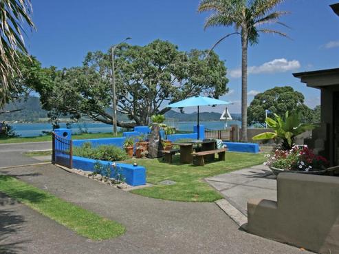 11 Petley Parade, Tairua