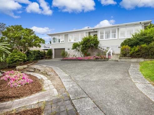 16 Rossmore Terrace, Murrays Bay