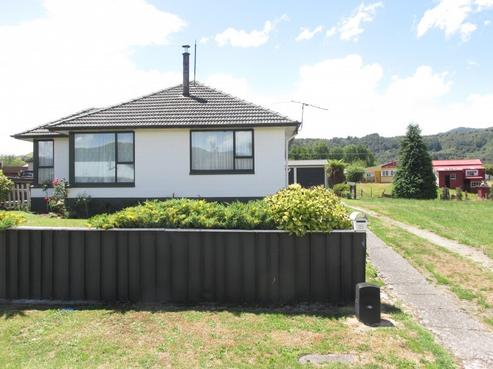 11 Plaskett Street, Reefton