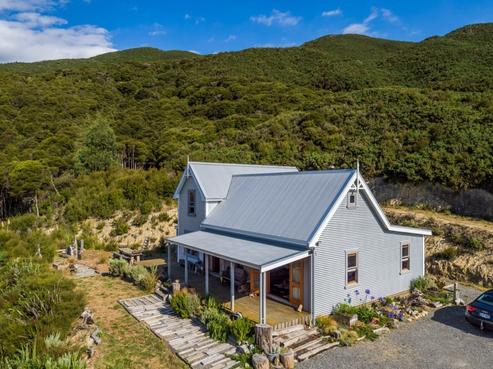 647 Coast Road, Pencarrow Head