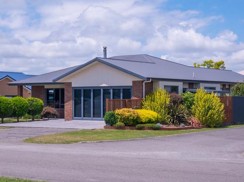 45 Solway Crescent, Solway