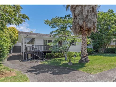 12 Gerontius Glade, Torbay