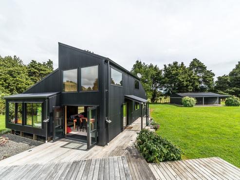 236 Rowes Road, Hunterville