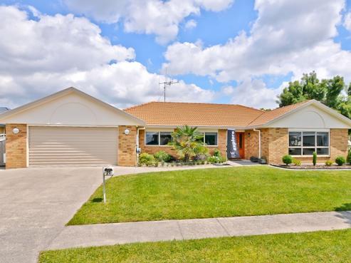 27 Huntington Drive, Huntington