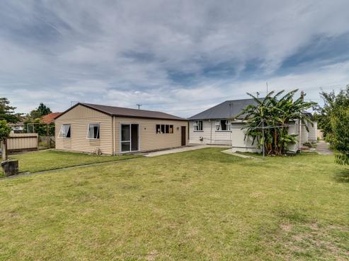 78 Main Road, Clive