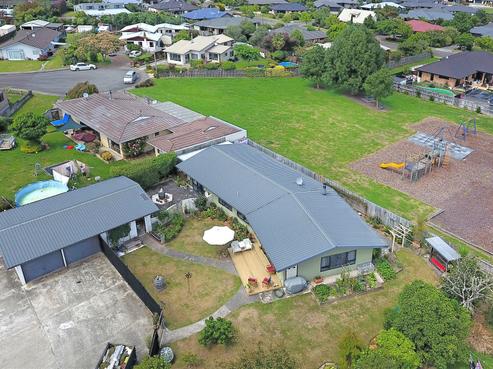 11 Malthouse Crescent, Brightwater