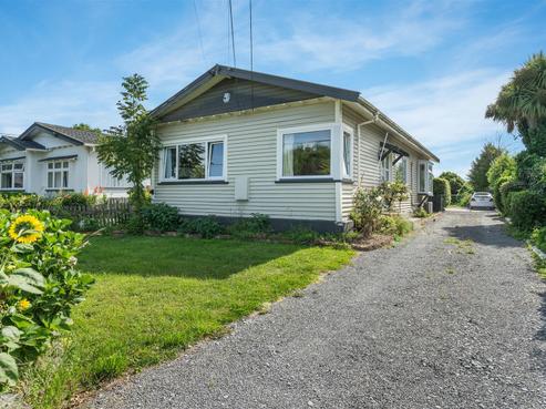 31 Allard Street, Edgeware