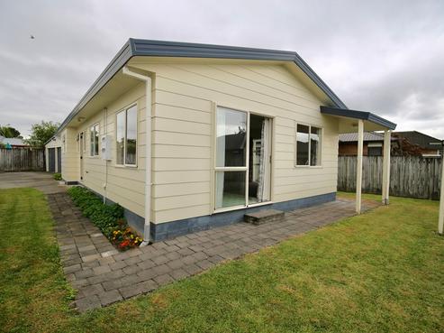 8A Le Quesne Place, Fairfield