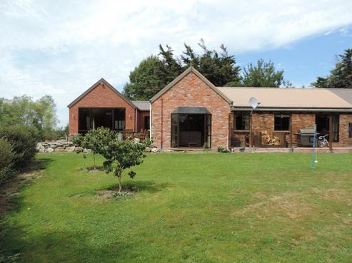 24 Windwhistle Road, Windwhistle