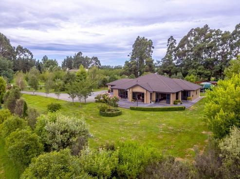 16D Willow Park Drive, Opaki