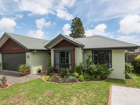 22 Kingsford Drive, Stoke