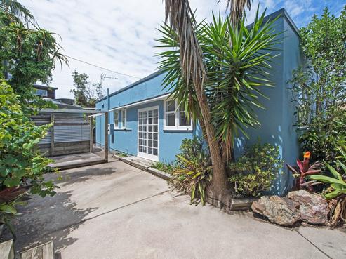 10 Te Makiri Road, Onetangi