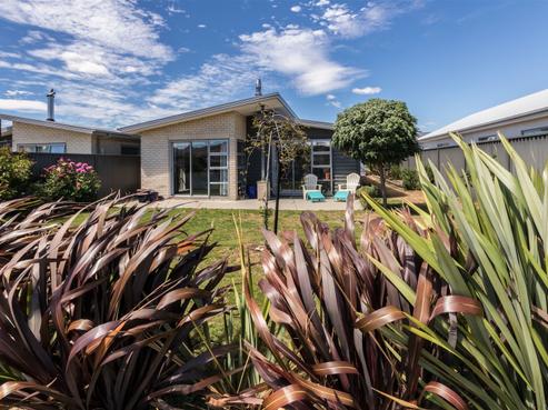 85 Frye Crescent, Albert Town