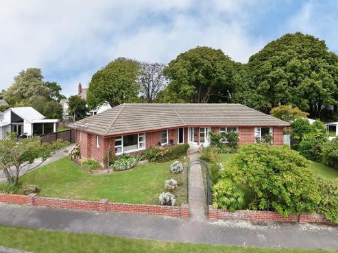 6 Pentlow Place, Fendalton