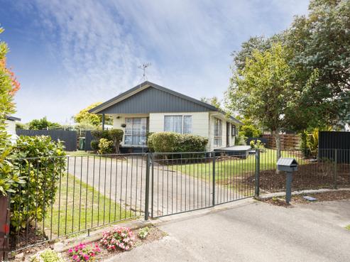 18 Sandstrom Grove, Feilding