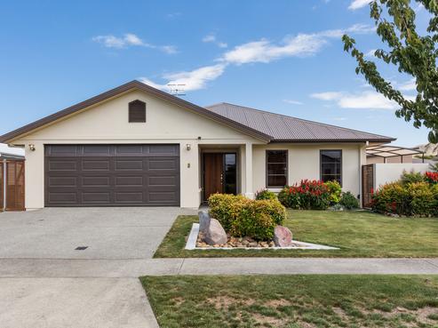 6 Merlot Drive, Greenmeadows